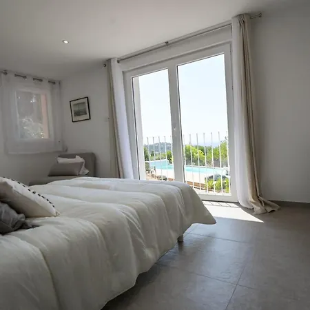 Paj - For 10 Terrace With Pool - By Tgb
