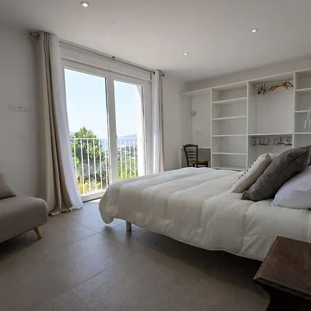 Villa Paj - For 10 Terrace With Pool - By Tgb